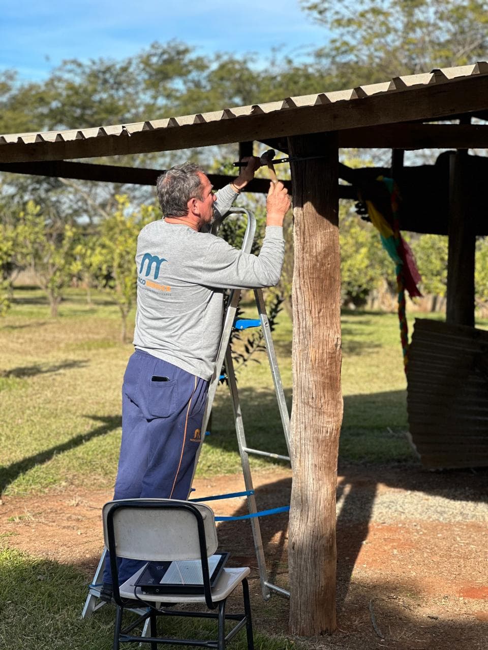 Equipe da Mercoservicers atuando em manutenção predial